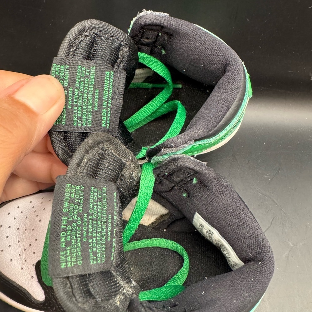 Toddler Nike Air Jordan 1 Retro High OG 'Lucky Green' Sneakers Sz 6C  FD1413-031 - Picture 10 of 15